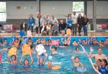 Brown: Fabiani y Paula Eichel acompañaron a jóvenes que participan del programa «Todos al Agua» en el Natatorio Municipal