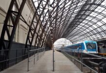Alerta usuarios del Roca: este domingo no habrá trenes en los ramales La Plata y Bosques vía Quilmes
