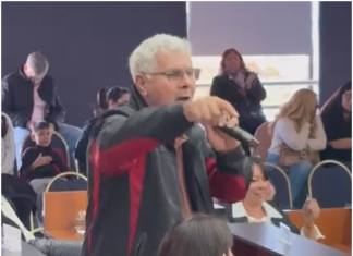 Escándalo y ruptura en el HCD Ezeiza: La Libertad Avanza expulsó a uno de sus concejales quien estalló en un brote de furia en el recinto