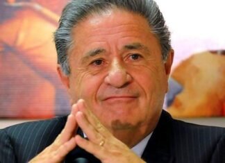 La UNLa presenta un libro sobre la gobernación de Eduardo Duhalde con la presencia del exmandatario