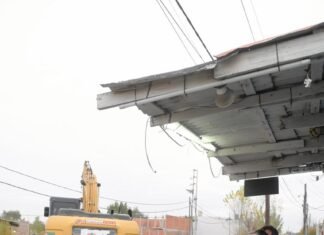 Esteban Echeverría: Fernando Gray supervisó las obras de limpieza en el canal Fiambalá para prevenir inundaciones