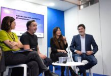Daniela Vilar participó de una charla sobre flexibilización ambiental en la Feria del Libro