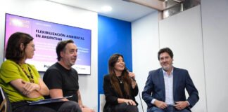 Daniela Vilar participó de una charla sobre flexibilización ambiental en la Feria del Libro