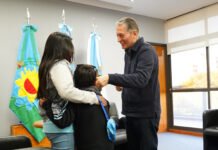 Fernando Gray se reunió con la familia de Yuthiel Robledo, un niño que será operado de un ojo