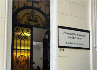 El HCD de Esteban Echeverría sesionó en extraordinaria: licencias masivas para continuar en el Gabinete y el viaje del intendente Fernando Gray a Marruecos