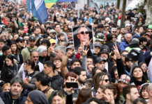 Más de 400 mil personas despidieron al Indio Solari en Avellaneda
