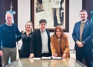 La intendenta Magdalena Sierra firmó un acuerdo con el gobernador Axel Kicillof para incorporar maquinaria y vehículos para Avellaneda