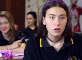 Cine en la UNLa: proyectan “La chica más rara del mundo” con entrada libre y gratuita