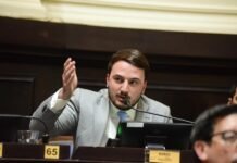 Provincia: Libertarios impulsan el cobro de salud y educación universitaria a extranjeros no residentes