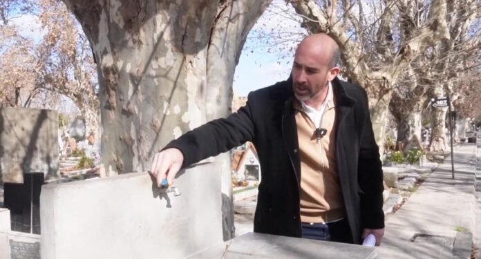 Frattini en el cementerio 1