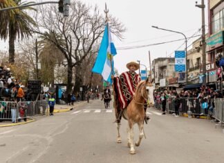 Almirante Brown celebra el Día de la Independencia con un Acto Patrio y un Desfile Cívico Militar y Tradicionalista