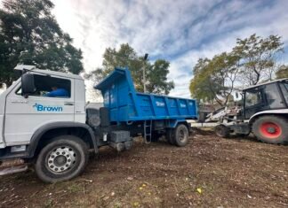 El Municipio de Brown realiza obras y mejoras en los accesos del Hospital Provincial Lucio Meléndez