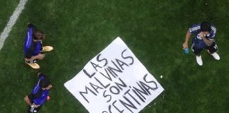 Tensión y «sobreactuación»: la bandera de Malvinas en la Copa del Mundo desató una fuerte interna en el Gobierno