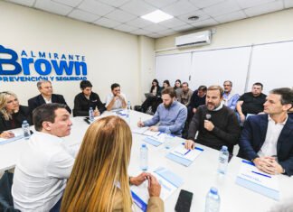 Avanza la reforma integral de la Ley de Seguridad bonaerense: cumbre de intendentes en Almirante Brown