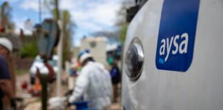 Operativo de emergencia en Temperley: AySA repara una cañería principal y puede haber afectación en tres municipios