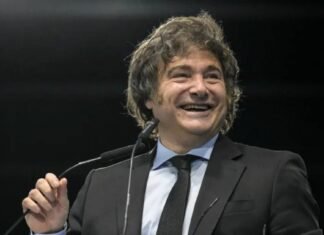 La aprobación de la gestión de Milei cae al 31,4%, casi 6 de cada 10 desaprueban su gestión y ningún opositor lo capitaliza