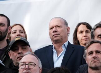 Berni impulsa una ley en la Provincia para proteger el salario público del sobreendeudamiento