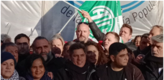 «Milei patea para otro lado»: Kicillof se sumó a la marcha de San Cayetano y lanzó duras críticas contra el modelo económico