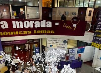 Apabullante triunfo de la Franja Morada en Ciencias Económicas de Lomas de Zamora