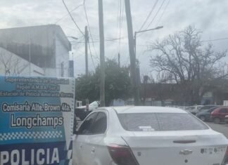 Caen dos delincuentes tras una persecución policial que comenzó en Glew y terminó en Guernica