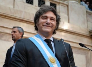 El Gobierno reestablece la denominación «Día de la Raza» para el feriado del 12 de octubre