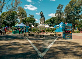 Adrogué se prepara para una nueva edición de la Expo Vivero en la Plaza Brown