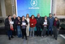 Avanza la capacitación gratuita en Avellaneda: 115 vecinos recibieron sus certificados de formación laboral