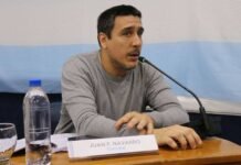 Juan Francisco Navarro: «No es un problema entre privados, es usura de las billeteras virtuales sobre los vecinos»