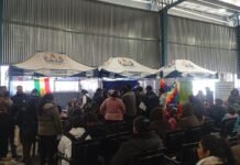 Operativo consular en La Salada: el Centro de Regularización Documental impulsó una multitudinaria jornada de trámites y salud