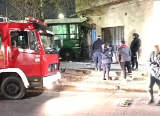 Tragedia en Temperley: la Justicia analiza cámaras para reconstruir la maniobra previa del colectivo