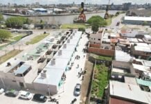 Avanza la urbanización en Isla Maciel: reubican a ocho familias y entregan nuevas viviendas en Avellaneda