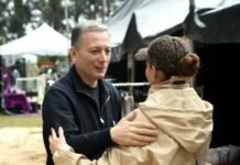 Expo Esteban Echeverría: Fernando Gray recorrió los stands y destacó el valor del trabajo local en Campo Amat
